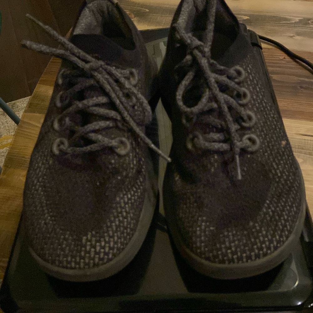 Men sneakers